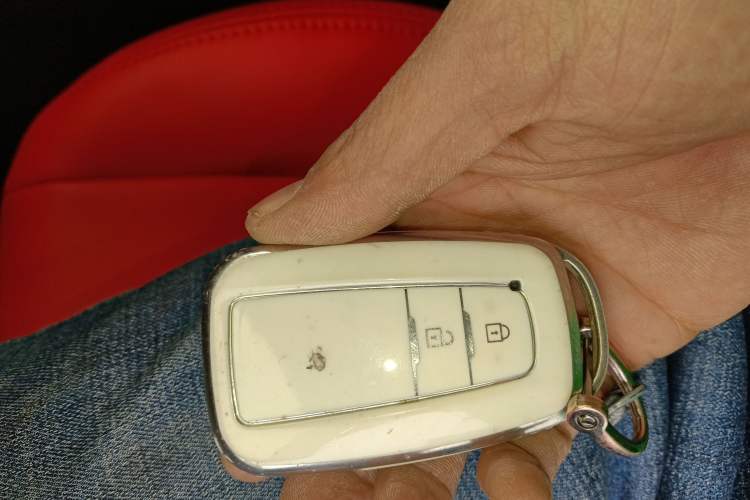 Used Toyota C-HR 2018 2.0L Coolway Leading Edition China V Standard
