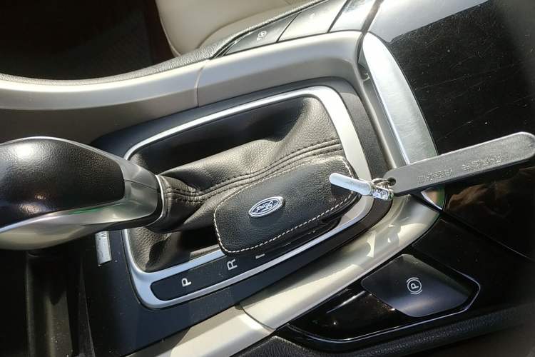 Used Ford Mondeo 2013 2.0L GTDi240 Flagship Edition
