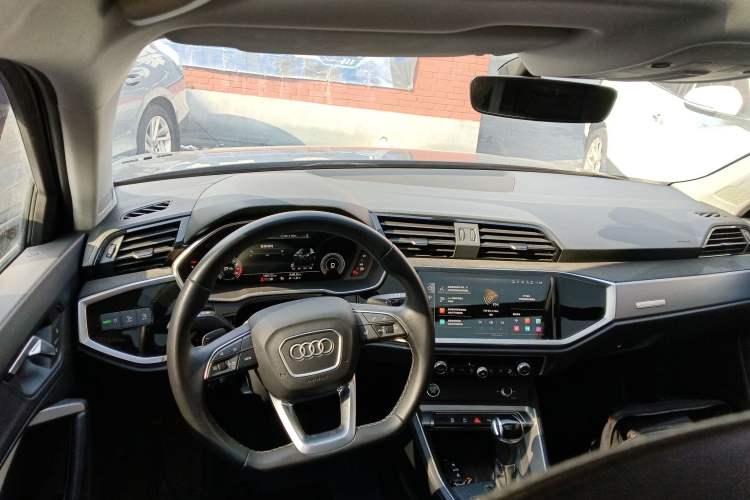 Used Audi Q3 2022 35 TFSI Fashion Dynamic Model