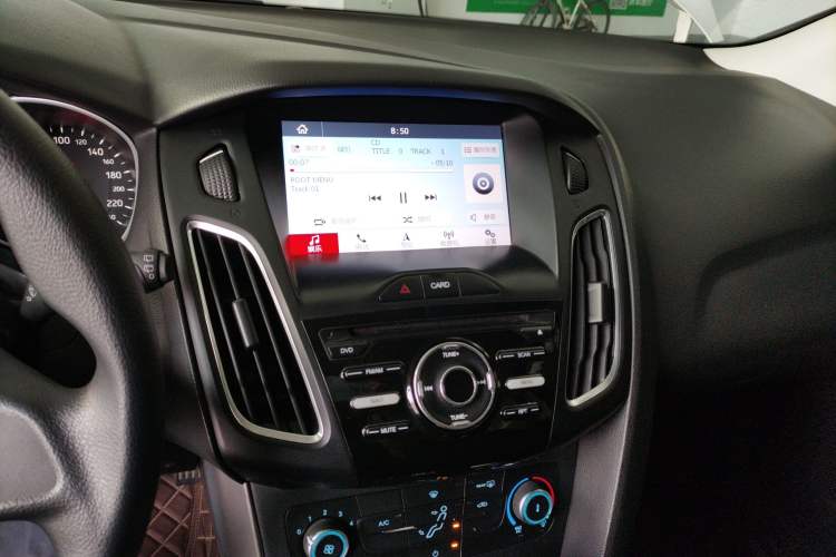 Used Ford Focus 2018 Hatchback Classic 1.6L Automatic Comfort Plus SmartDrive Edition
