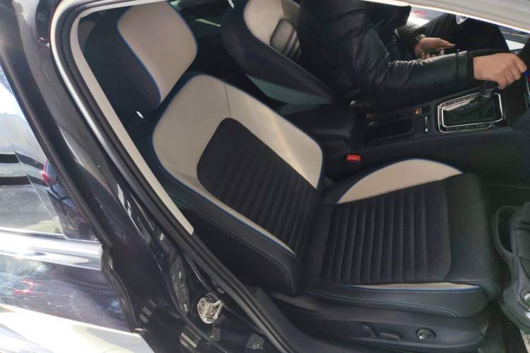 Used Volkswagen Magotan GTE Plug-in Hybrid 2020 GTE Prestige Model
