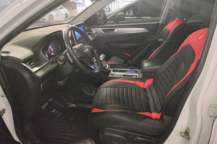 Used Haval M6 2023 PLUS 1.5T DCT Elite Smart Connectivity Model
