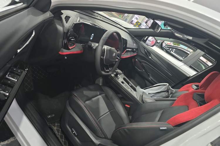 Used Changan X5 PLUS 2024 1.5T DCT ZhiZun Version