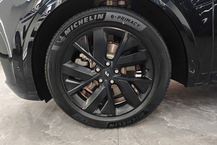 Used Li Auto L8 2023 Max model
