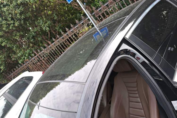 Used Mercedes-Benz E-Class 2019 E 300 L Sporty and Stylish Model
