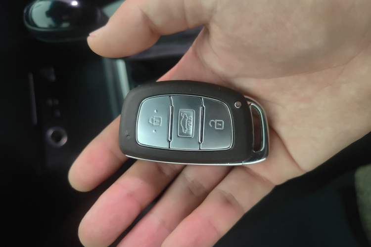 Used Hyundai Mistra 2017 1.8L Automatic Deluxe DLX Model China V Emission Standard
