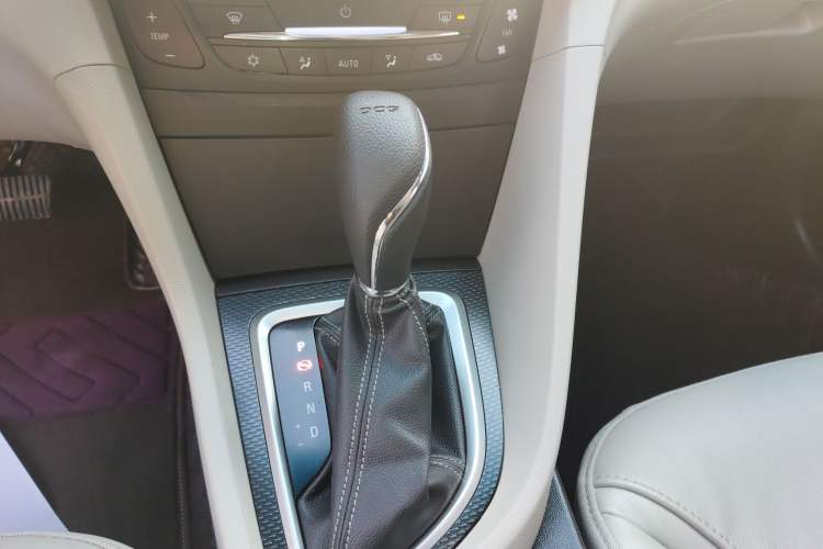 Used Buick GT 2019 15T Dual-Clutch Connected Elite Model China VI
