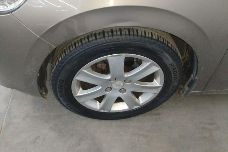 Used Peugeot 301 2014 1.6L Automatic Prestige Edition