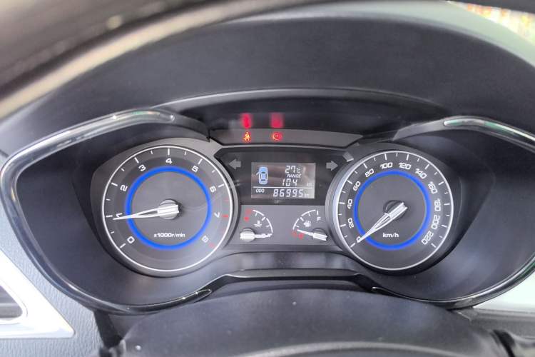 Used Changan Alsvin V7 2016 1.6L Manual LeShang Model China V Standard