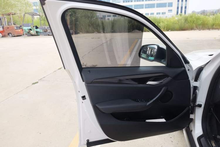 Used BMW X1 2014 sDrive18i X Design Package
