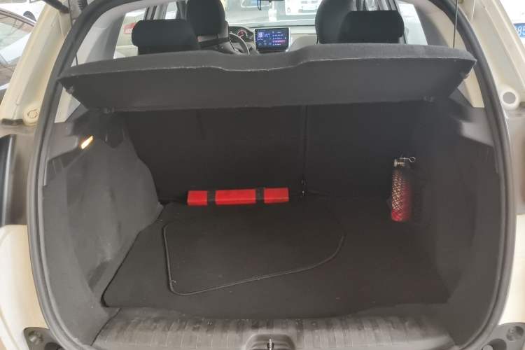 Used Peugeot 2008 2014 1.6L Manual Trend Edition