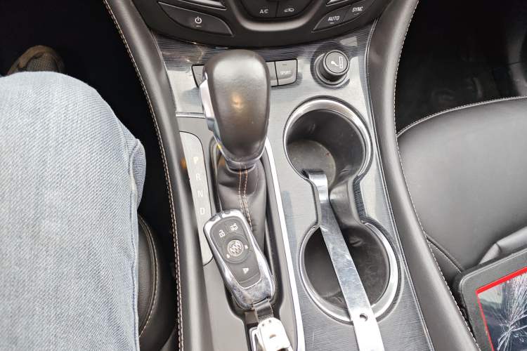 Used Buick Envision 2017 28T Four-Wheel Drive Elite Model
