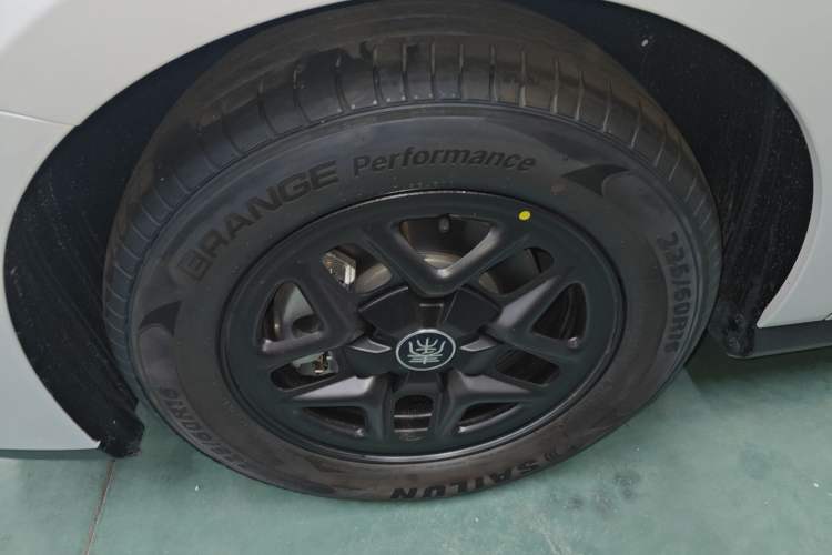 Used BYD Qin PLUS 2025 DM-i Smart Drive 55KM Leading Model
