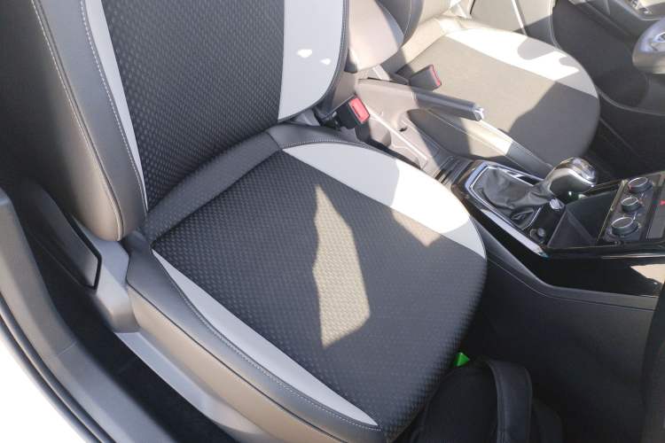 Used Volkswagen Tacqua 2021 200TSI DSG JoyConnect Edition