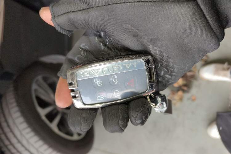 Used Jaguar F-PACE 2016 3.0 SC Four-Wheel Drive R-Sport Sport Edition