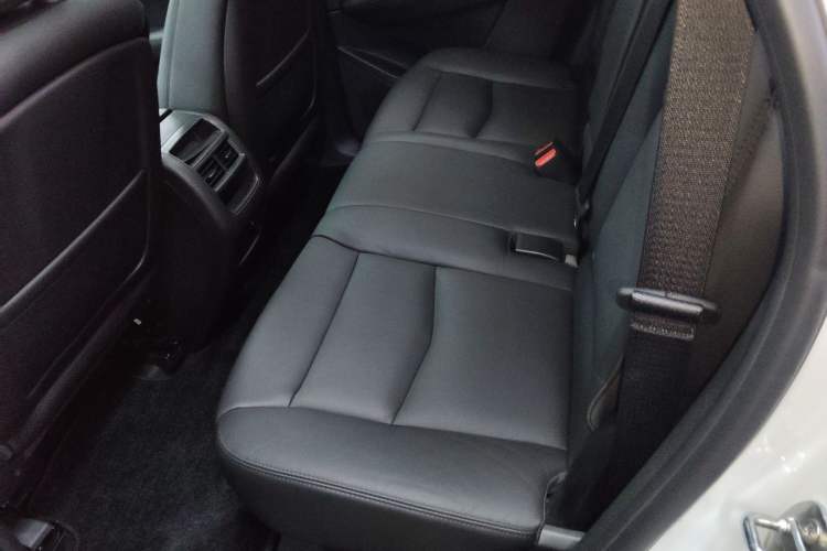 Used Cadillac XT5 2017 Anniversary Edition 25T Luxury Model
