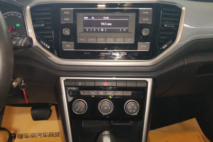 Used Volkswagen T-ROC 2018 230TSI DSG Two-Wheel Drive Advanced Version China V Standard