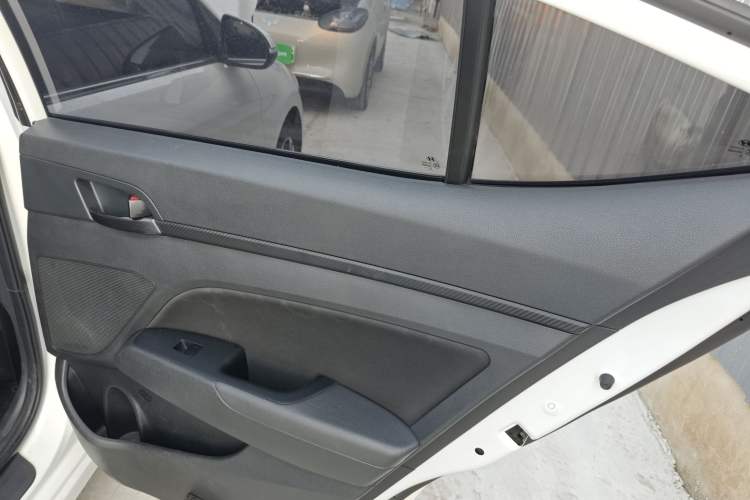 Used Hyundai Elantra 2018 1.4T Dual-Clutch Xuan Dong · Dynamic Edition
