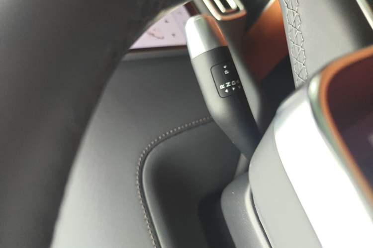 Used Li Auto L8 2024 Ultra Model
