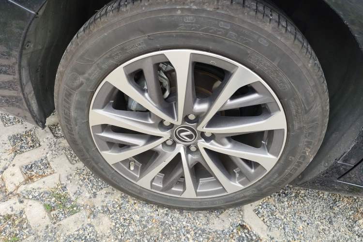 Used Lexus ES 2023 260 Excellence Edition
