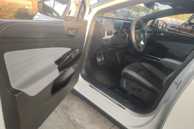 Used Volkswagen ID.4 X 2021 Pro Smart Long-Range Edition
