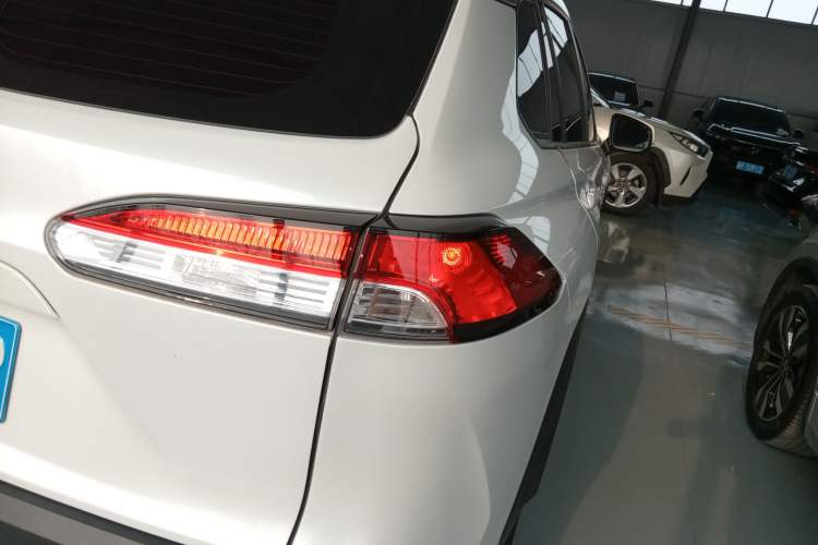 Used Toyota FRONTLANDER 2023 2.0L CVT Leading Edition
