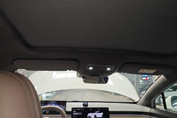 Used Hima Luxeed R7 2025 Range-Extended Version 251 km Max