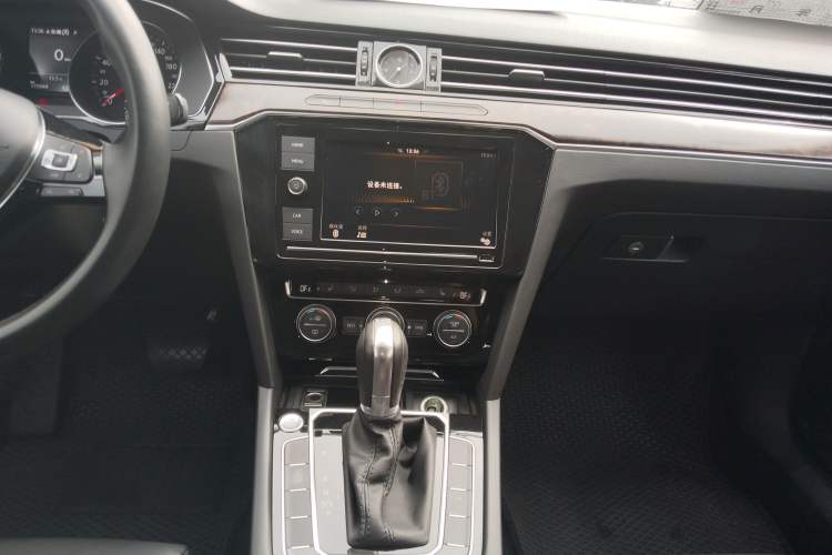 Used Volkswagen Magotan 2019 330TSI DSG Luxury Version China VI Standard
