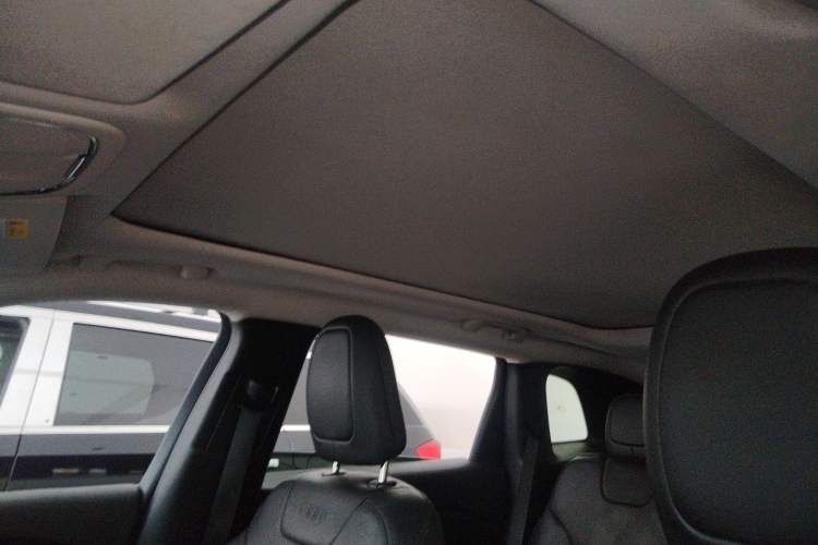 Used  Cherokee 2017 2.0L Superior Edition
