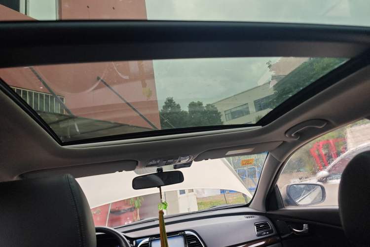 Used Kia K4 2014 1.8L Automatic GLS
