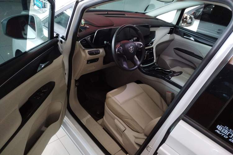 Used Buick GL8 2022 ES Landtrek 653T Comfort Edition
