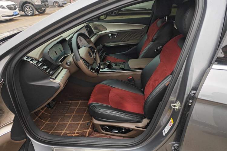 Used BYD Han 2022 EV Genesis Edition 715KM Front-Wheel-Drive Prestige Model
