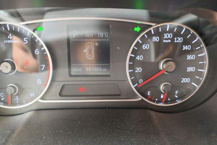 Used Land X7 2016 2.0T Panoramic Prestige Edition
