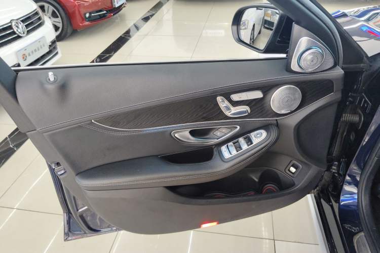 Used Mercedes-Benz C-Class 2017 Facelift C 200 L Sport Edition