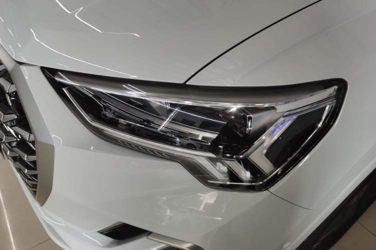 Used Audi Q3 2024 35 TFSI Fashion Dynamic Edition
