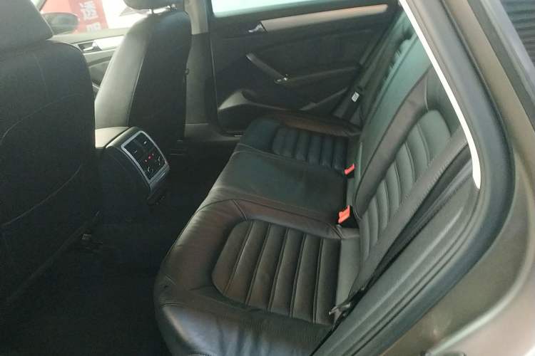 Used Volkswagen Passat 2014 1.8TSI DSG Prestige Edition
