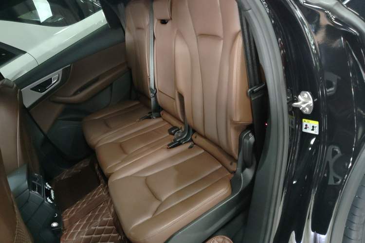 Used Audi Q7 2016 45 TFSI Technology Edition
