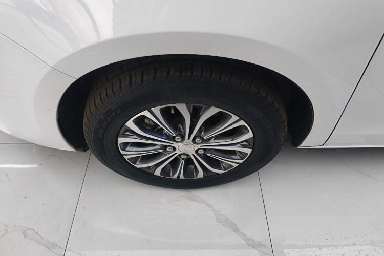 Used Buick GL8 2021 Land Cruiser Executive Class 652T Comfort Model
