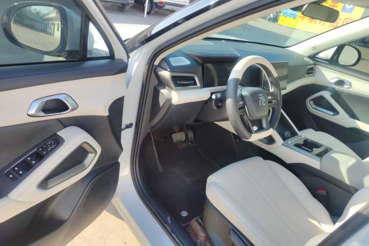 Used BYD Yuan UP 2025 Model 301KM Leading Version