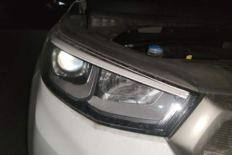 Used Changan CS55 2017 1.5T Manual Colorful Edition
