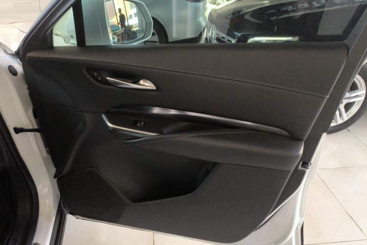 Used Cadillac XT4 2021 28T Two-Wheel Drive Tech Edition
