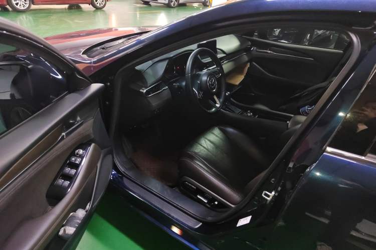 Used Mazda Atenza 2020 2.5L Sky Blue Prestige Edition
