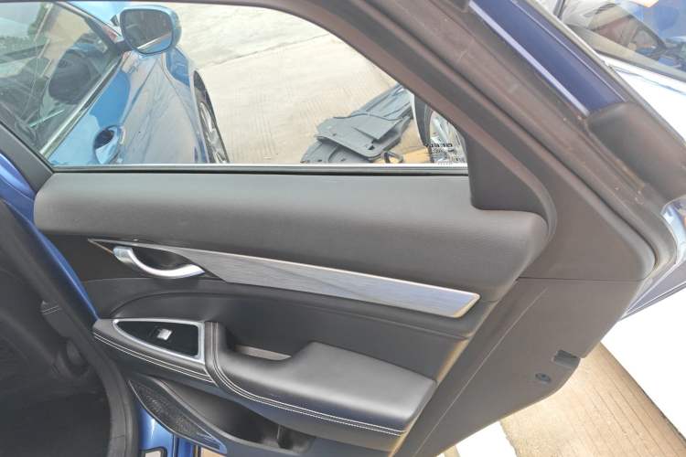 Used Geely Auto Emgrand GT New Energy 2018 1.5T PHEV Yaoyue Edition
