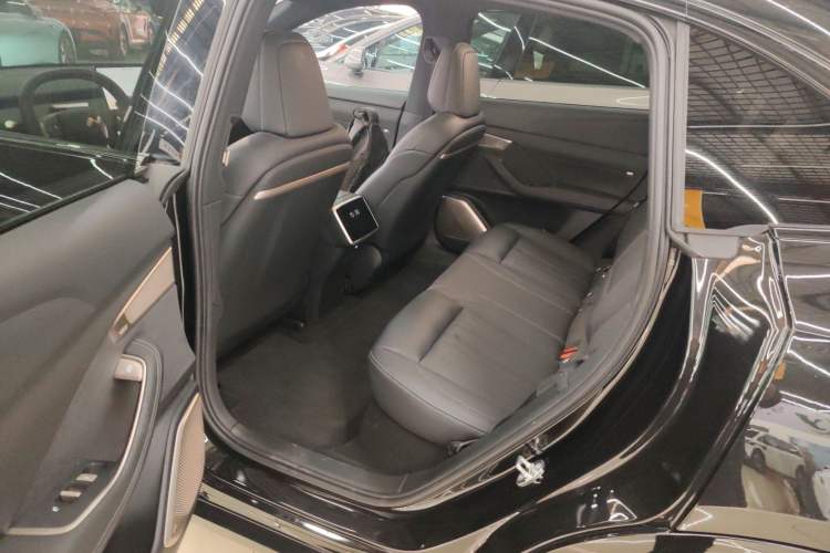 Used ONVO L60 2024 60 kWh Rear-Drive Version
