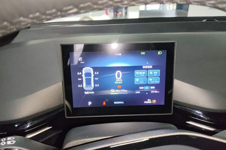 Used MG 4 EV 2022 425 km Luxury Edition
