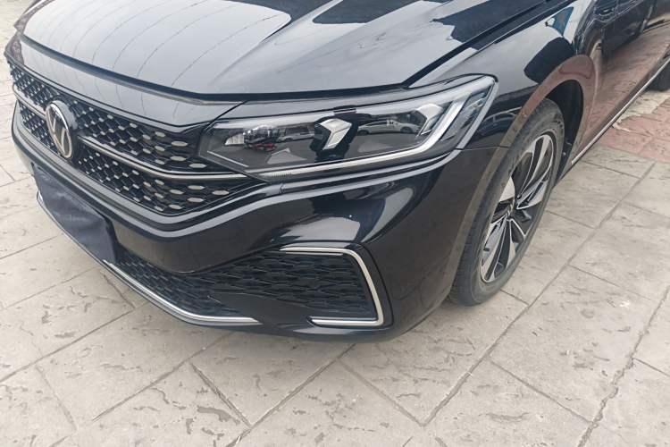 Used Volkswagen Passat 2023 330TSI Starry Elite Edition