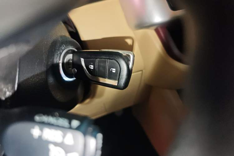 Used Toyota Highlander 2015 2.0T Two-Wheel Drive Elite Edition 5 Seats