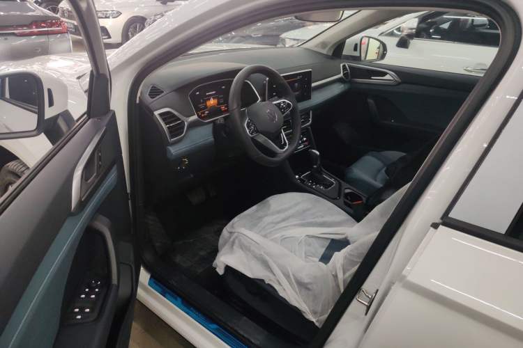 Used Volkswagen Tharu 2023 300TSI Two-Wheel-Drive Moonlight Edition
