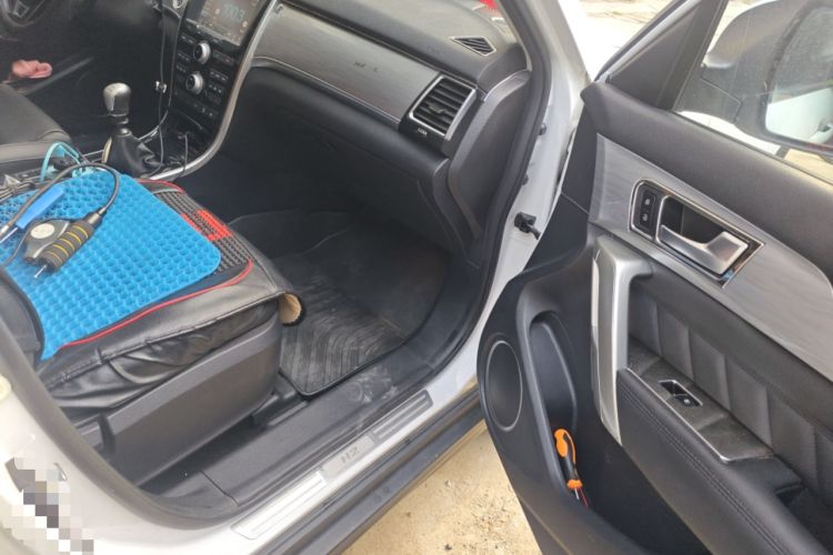 Used Haval H2 2016 Red-Label 1.5T Manual Two-Wheel Drive Luxury Model
