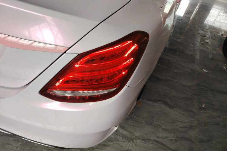 Used Mercedes-Benz C-Class 2018 C 180 L Fashion Edition Sport Version